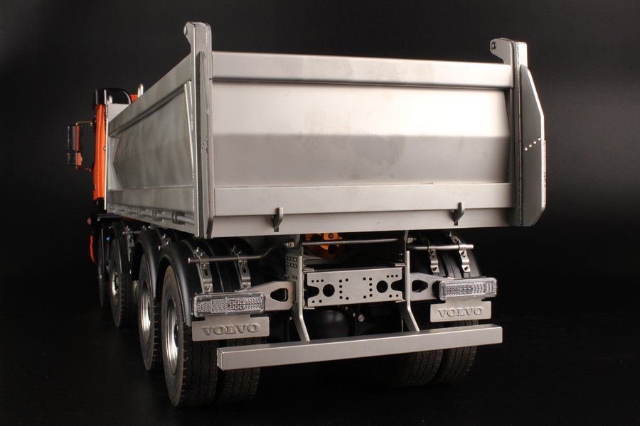 1:14 8×8 dump truck chassis