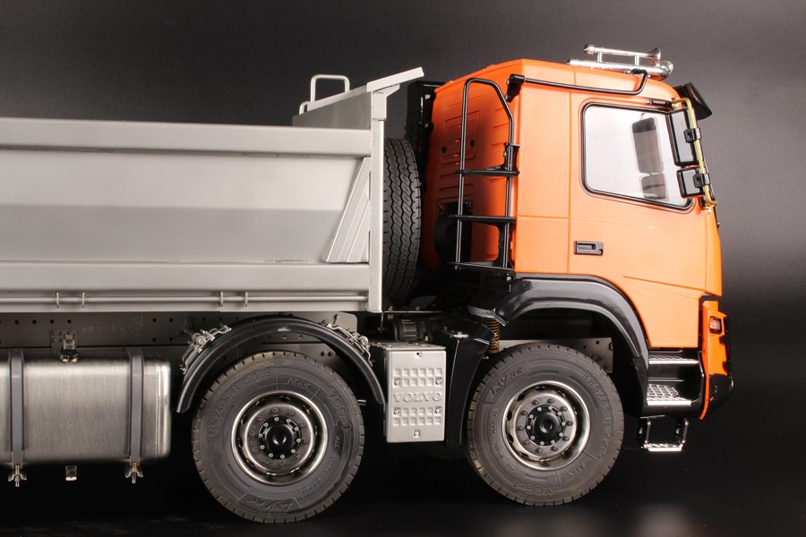 8×8 multifunctional matching chassis