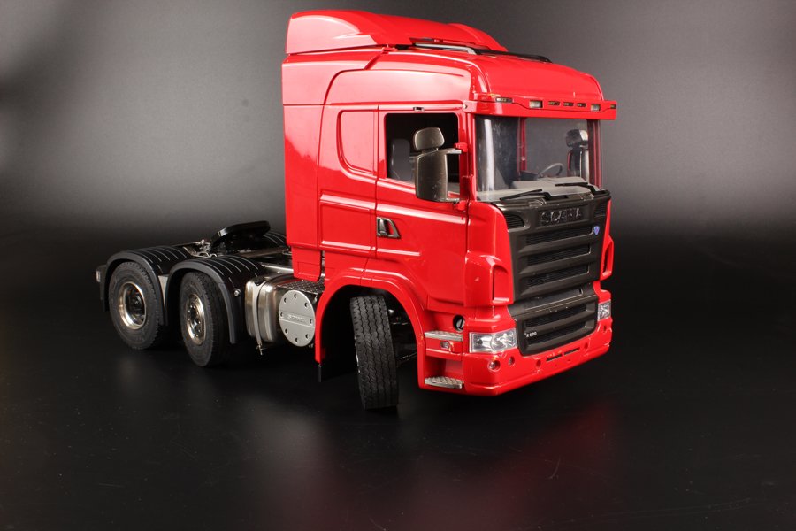 1:14 3 axle tractor chassis (2 steer)