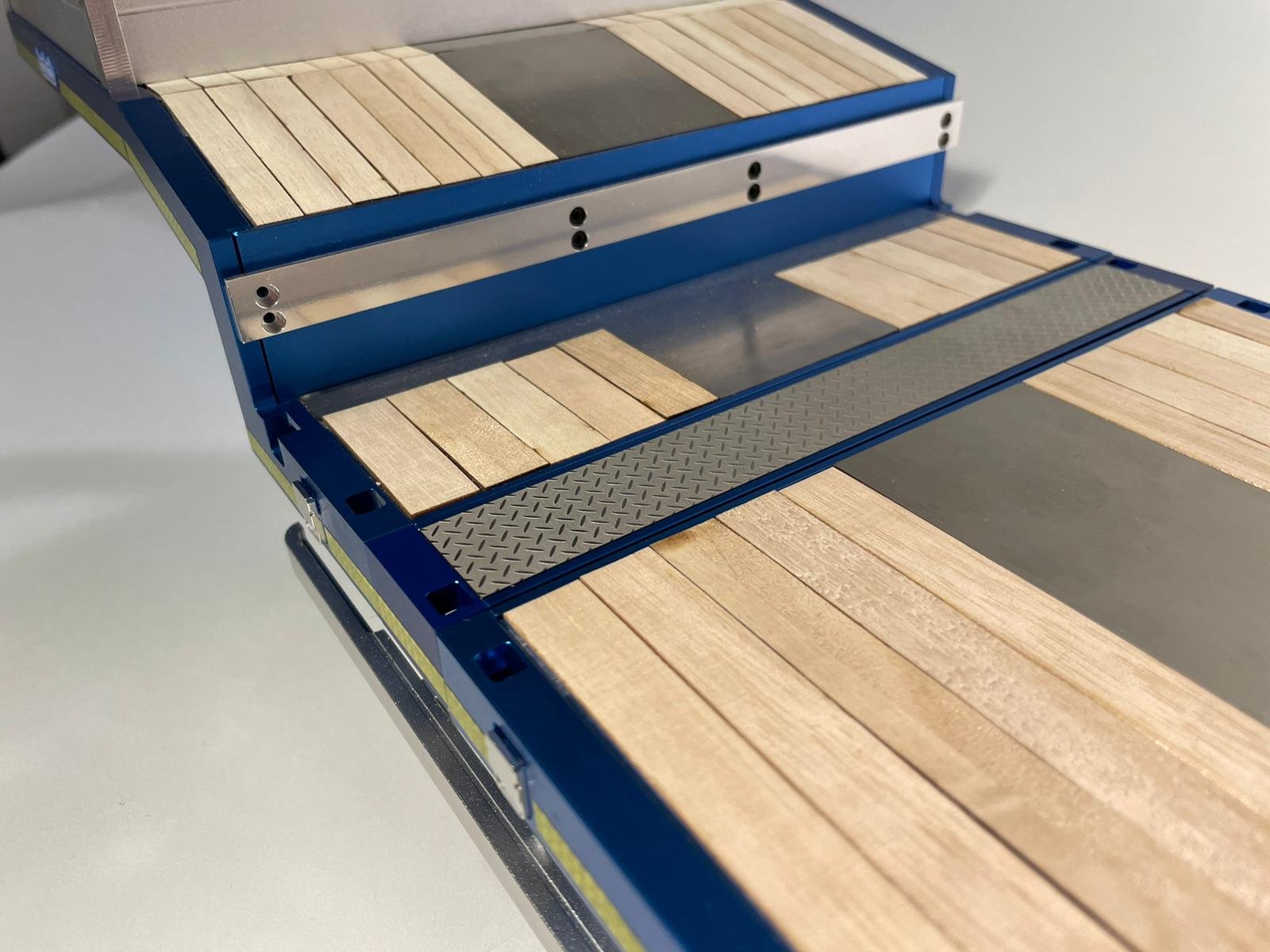 Nooxion Nooteboom trailer 3 Axle 1:14 low loader for Tamiya trucks