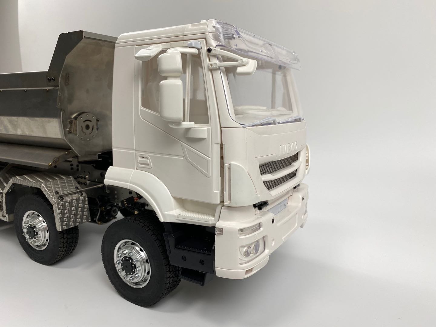 IVECO Tracker ABS Car Shell Body DIY Kit  for 1/14