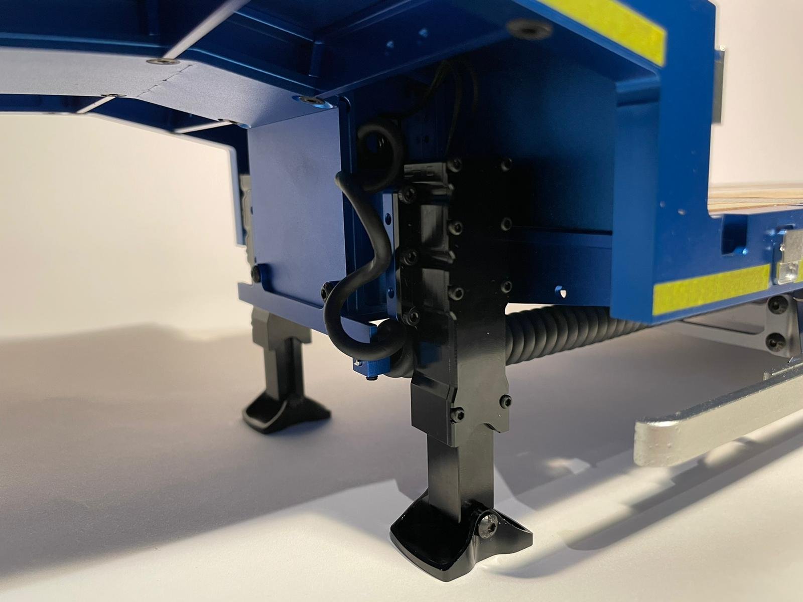 Nooxion Nooteboom trailer 3 Axle 1:14 low loader for Tamiya trucks