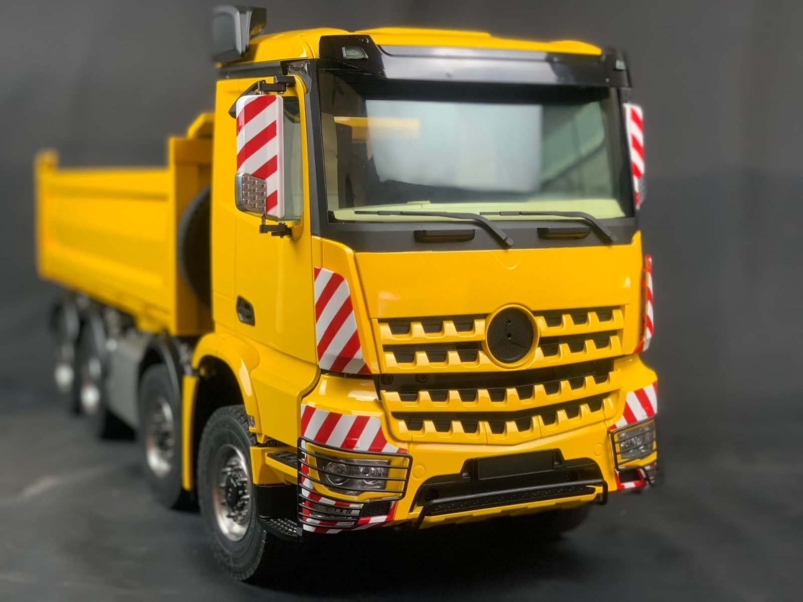 Benz 8×8 Dump truck BZD-N88-RTR