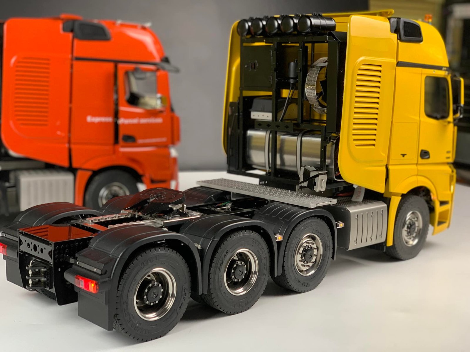 Benz 8×8 tractor chassis RTR BZG-T88-RTR