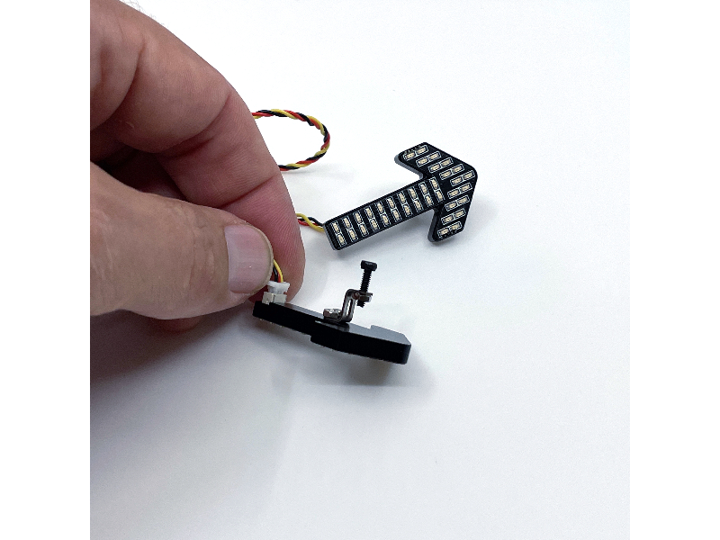 Road flashing arrows